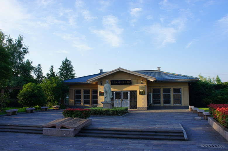 DSC00003_.jpg