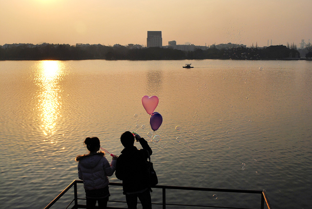 F10,1/400,ISO-100